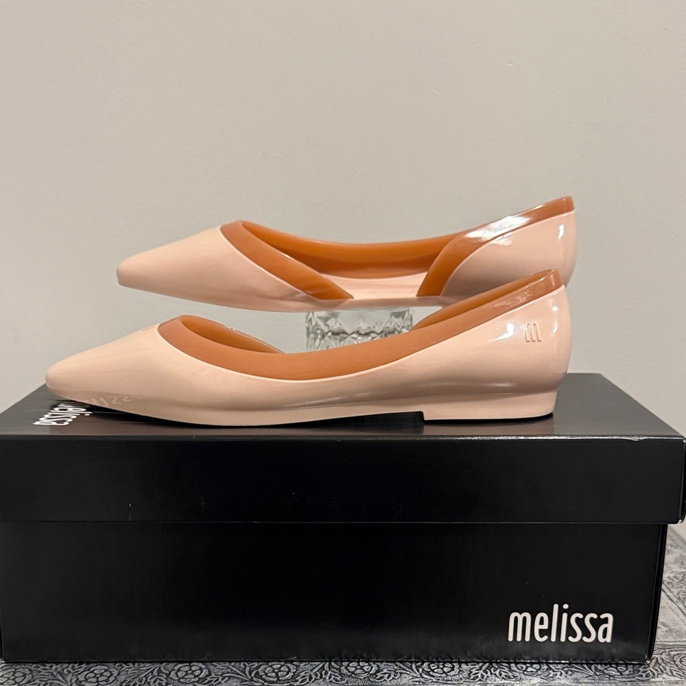 Melissa Cleo Nude Flat Sz 6
